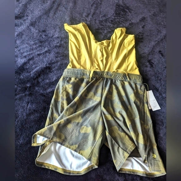 NWT all in Motion Boys Camo Green Any Sport Short M - Picture 1 of 7